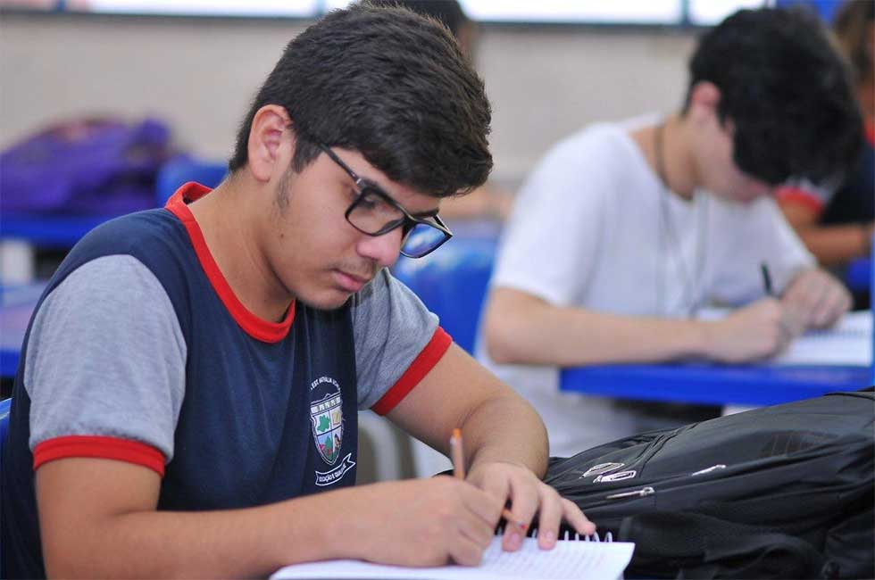 Matrículas para novos alunos da rede estadual seguem até o dia 16 de julho