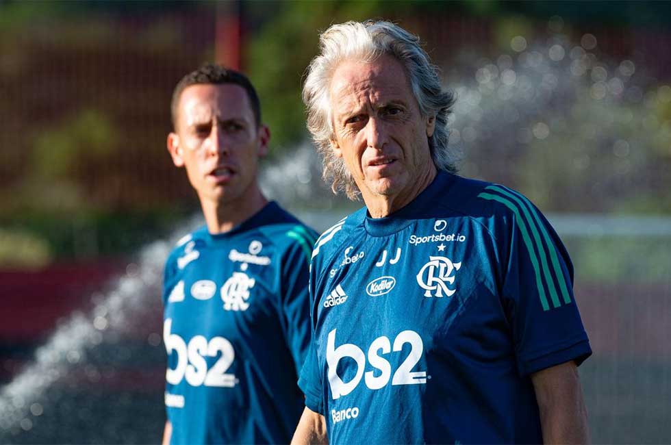 Interino do Benfica evita comentar possível contratação de Jorge Jesus