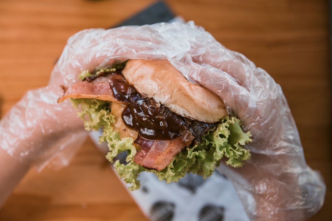 Hamburgueria de Carlinhos Maia inaugura hoje em Manaus