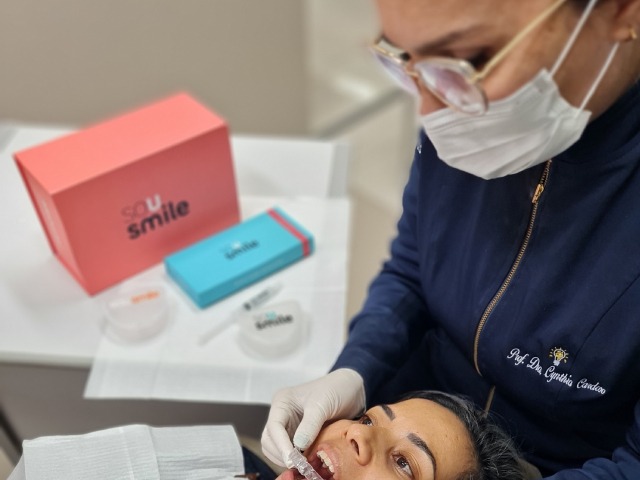 Aparelho transparente da SouSmile chega em Manaus prevendo tratamento em até 8 meses