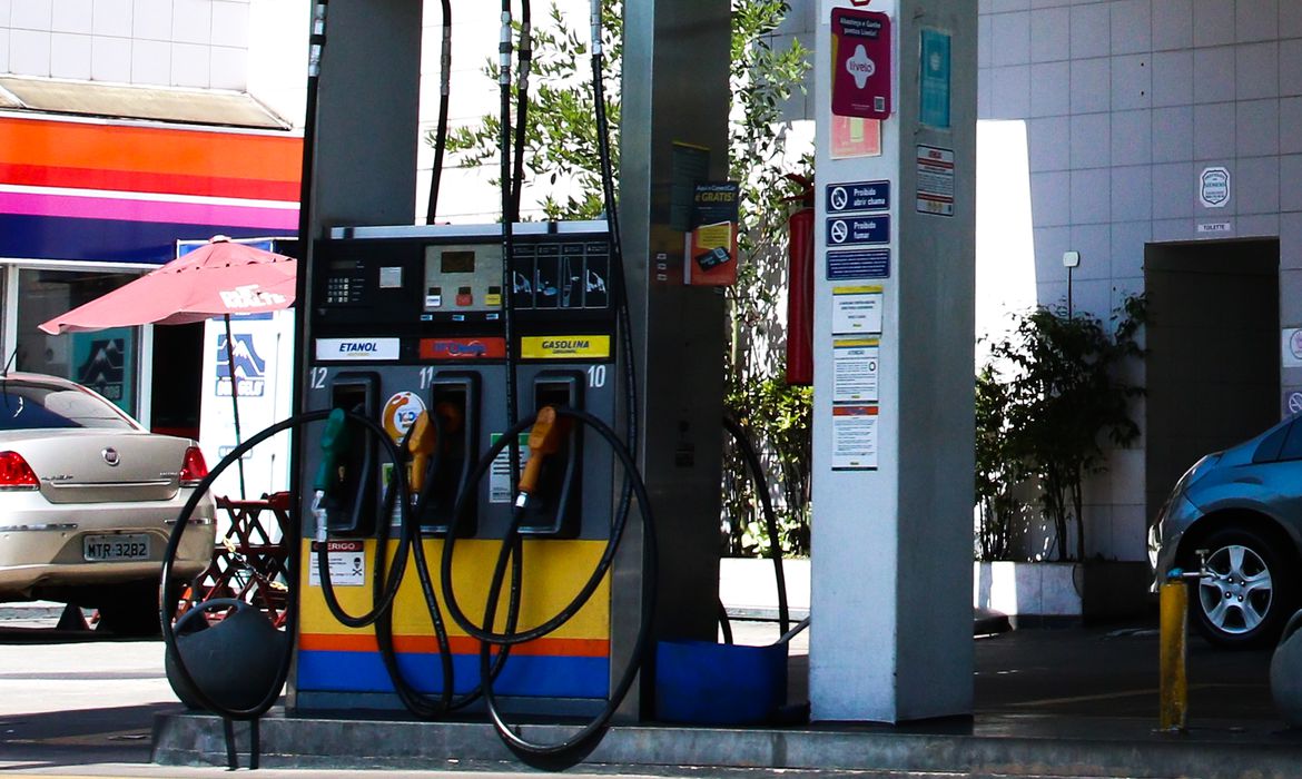 Petrobras aumenta em 8,87% preço do diesel