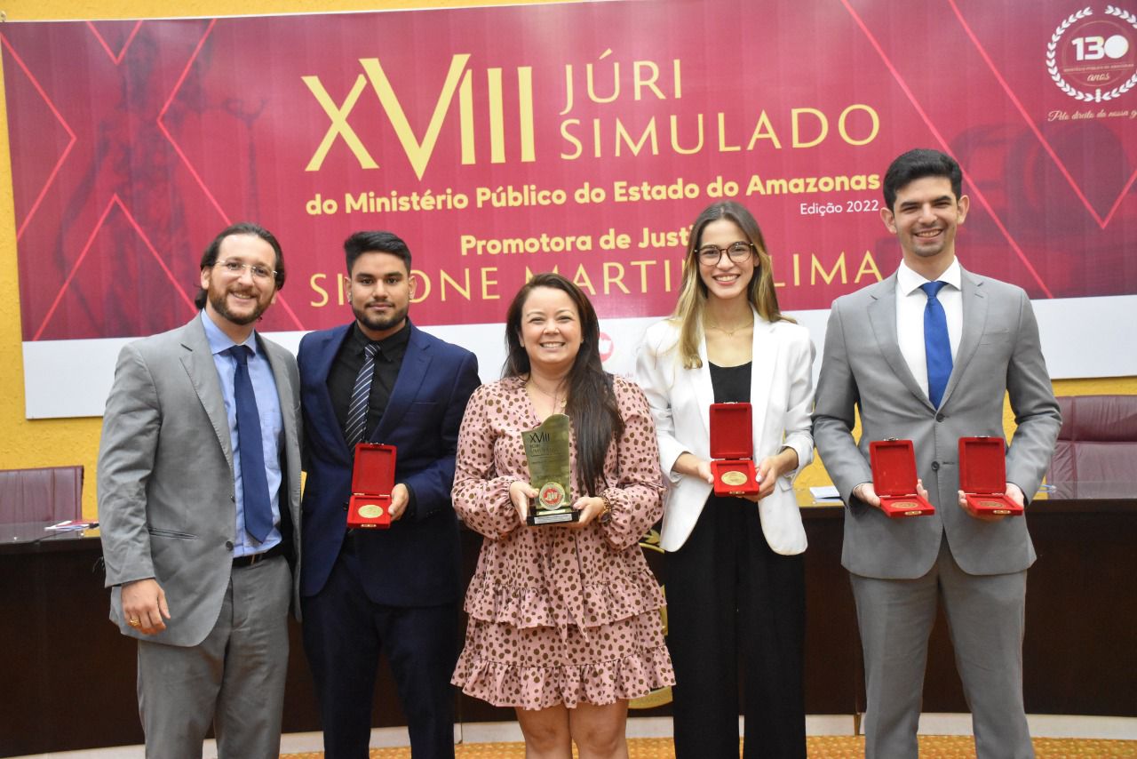 Acadêmicos do curso de Direito da Martha Falcão Wyden conquistam jogos jurídicos