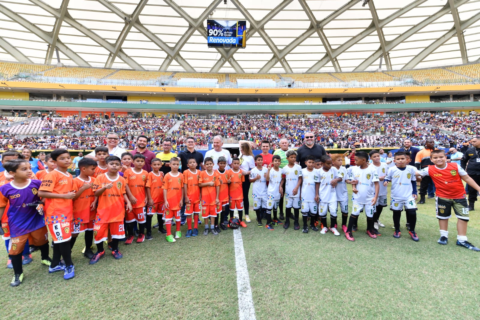 Prefeito David Almeida destaca transversalidade entre educação e esporte no encerramento da Copa Zico