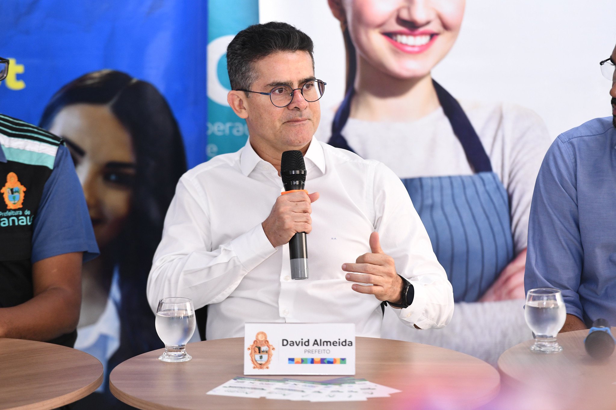 Prefeito David Almeida homenageia Amazonino Mendes com nome de avenida e de parque em construção em Manaus