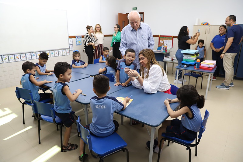 Parceria com Sesi gera mais de 700 vagas para creche e Educação Infantil na rede municipal de ensino