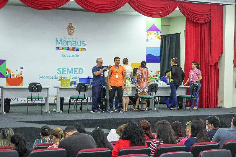 Prefeitura de Manaus realiza dia de imunização na sede da Semed