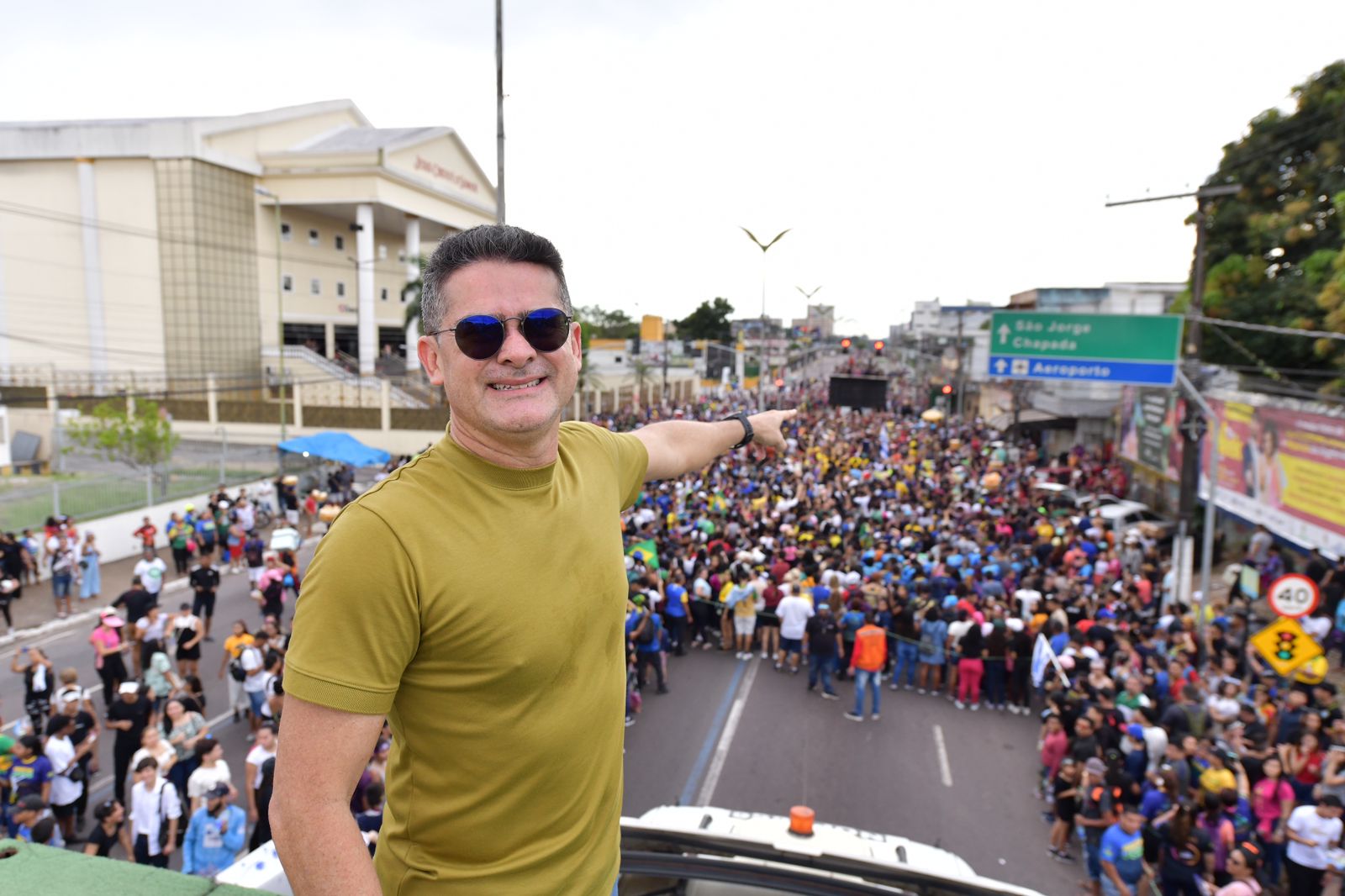 Prefeito participa da ‘Marcha para Jesus’ e destaca pluralidade cultural