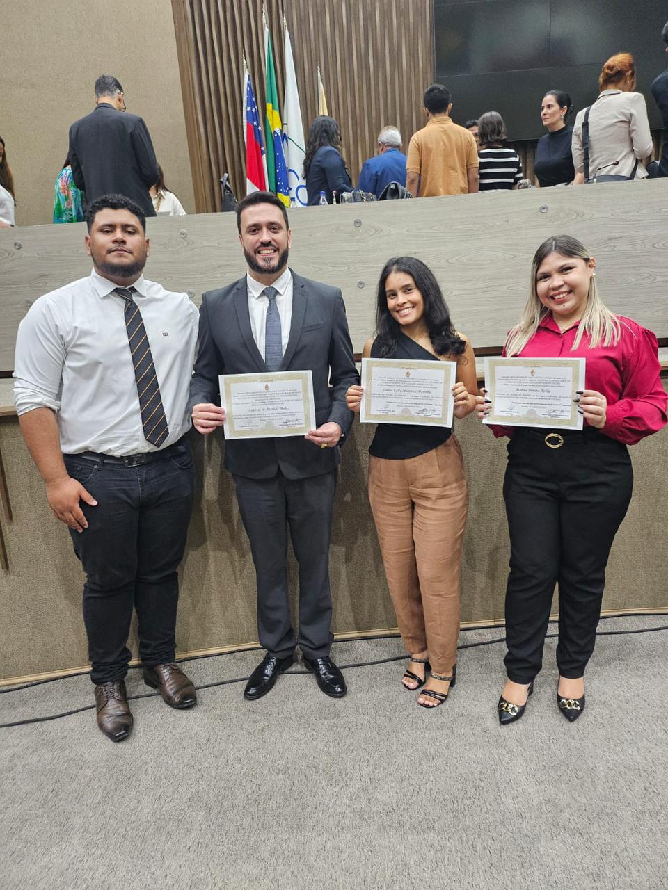 Alunos finalistas de Direito da Faculdade Martha Falcão Wyden são homenageados em Sessão Solene na Câmara Municipal de Manaus