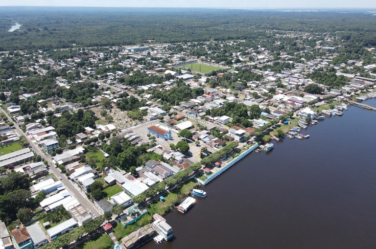 Em Urucará, Defensoria Pública obtém decisão judicial que garante professor auxiliar para estudante autista 
