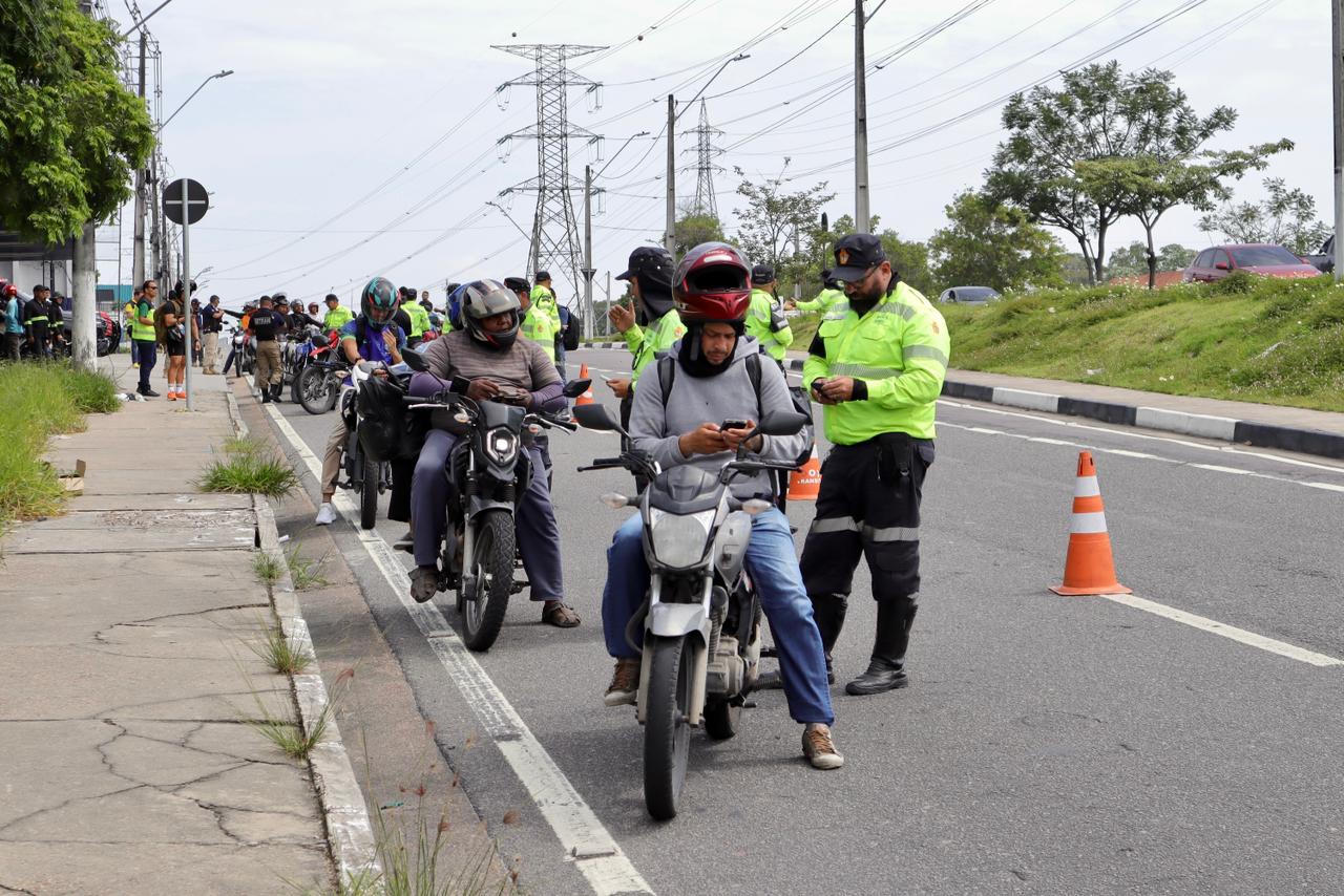 Prefeitura retira 25 motocicletas irregulares das ruas de Manaus durante operação ‘Cavalo de Aço’