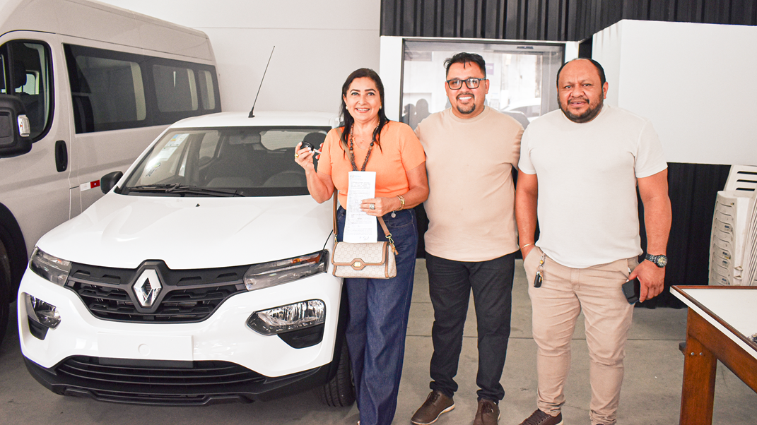 Prefeitura entrega prêmios da campanha “Final de Ano Premiado” nas galerias populares